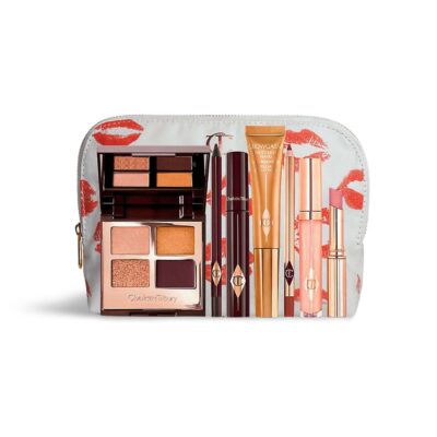 CHARLOTTE TILBURY The Queen of Glow Look set