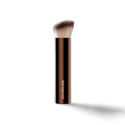 HOURGLASS Vanish foundation brush
